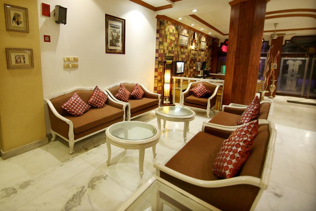 Hotel Parkway Deluxe New Delhi Bagian luar foto